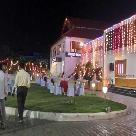 Hotel Kalyani Mysore Buitenkant foto