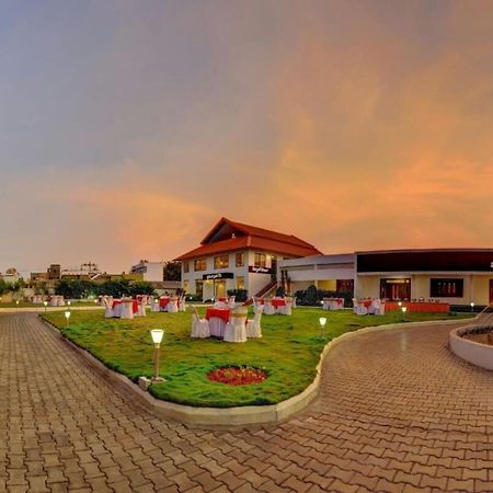 Hotel Kalyani Mysore Buitenkant foto