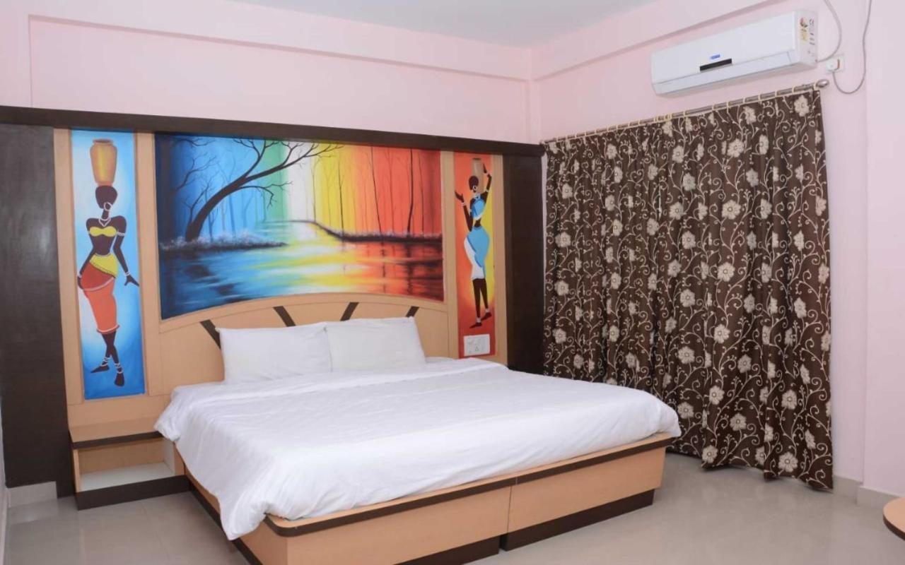 Hotel Kalyani Mysore Buitenkant foto