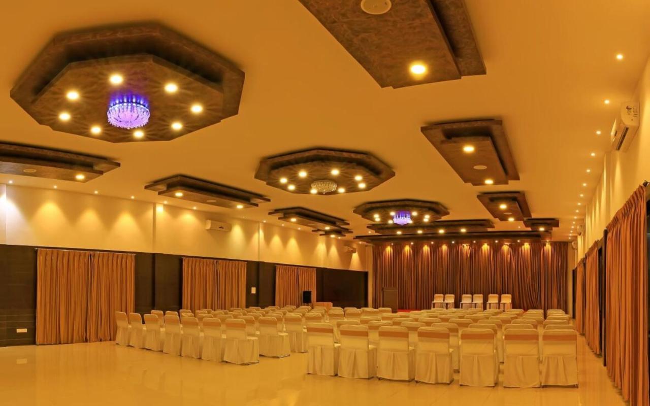 Hotel Kalyani Mysore Buitenkant foto