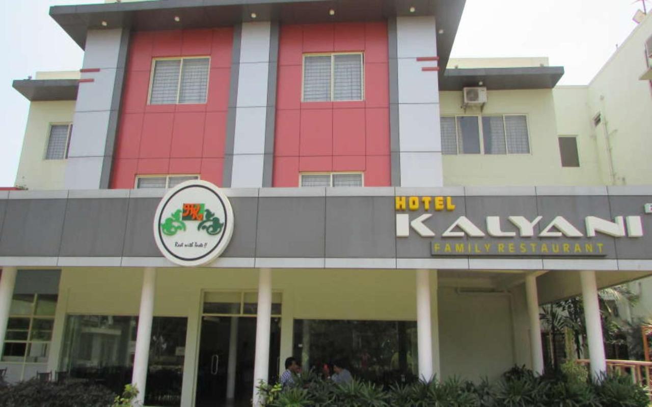 Hotel Kalyani Mysore Buitenkant foto