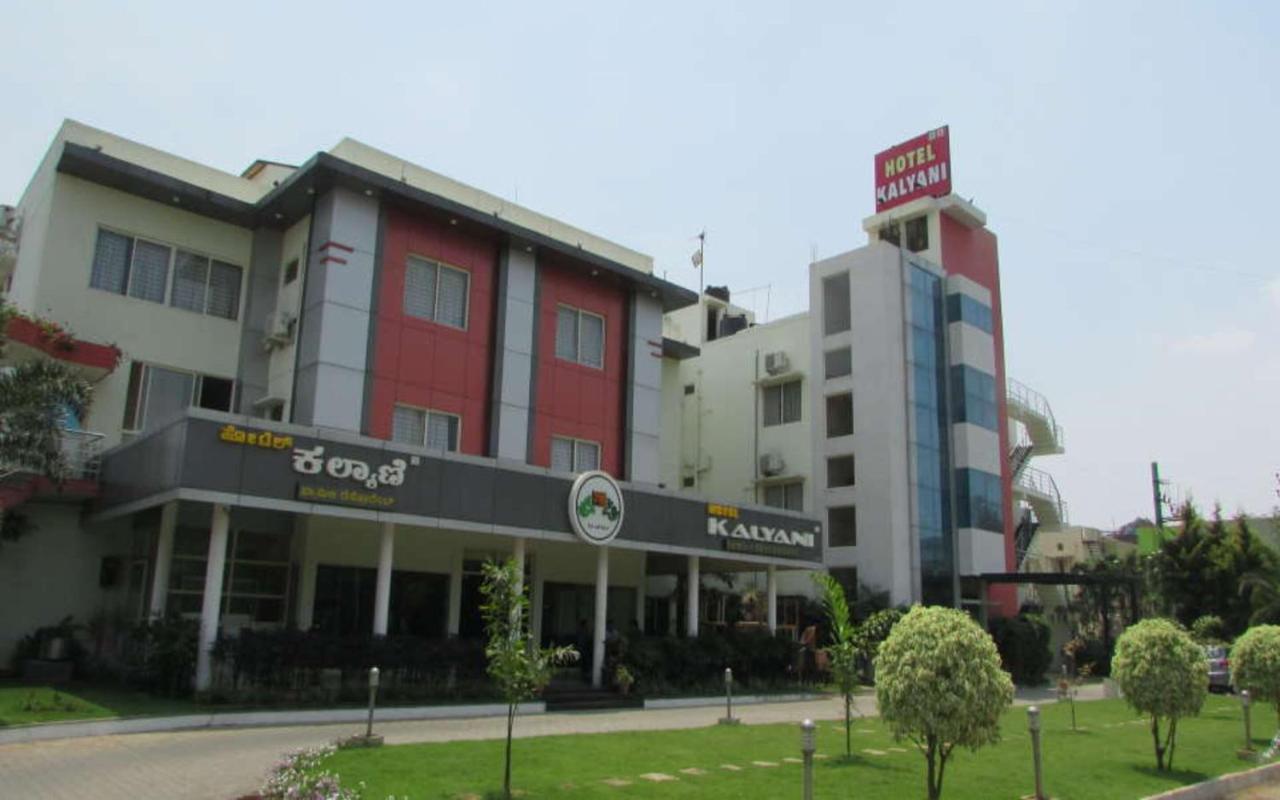 Hotel Kalyani Mysore Buitenkant foto