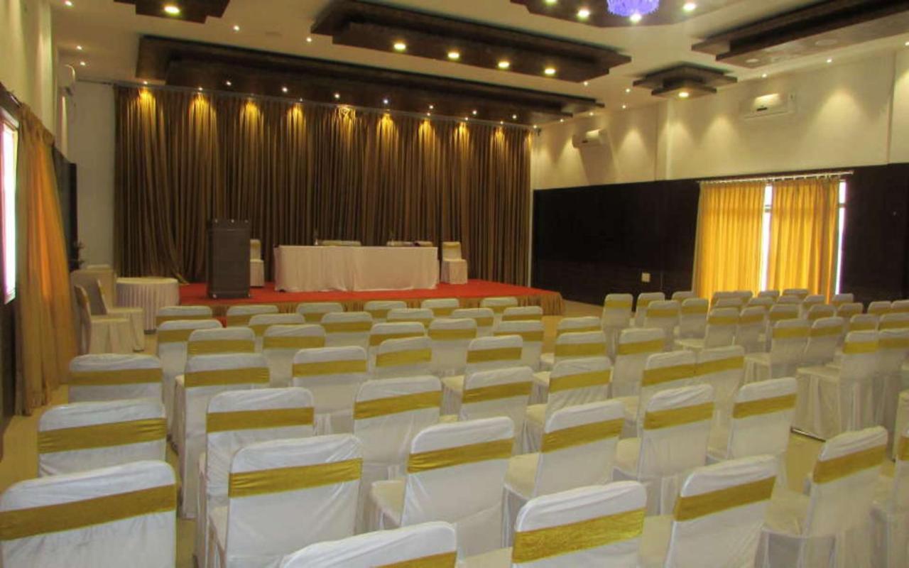 Hotel Kalyani Mysore Buitenkant foto