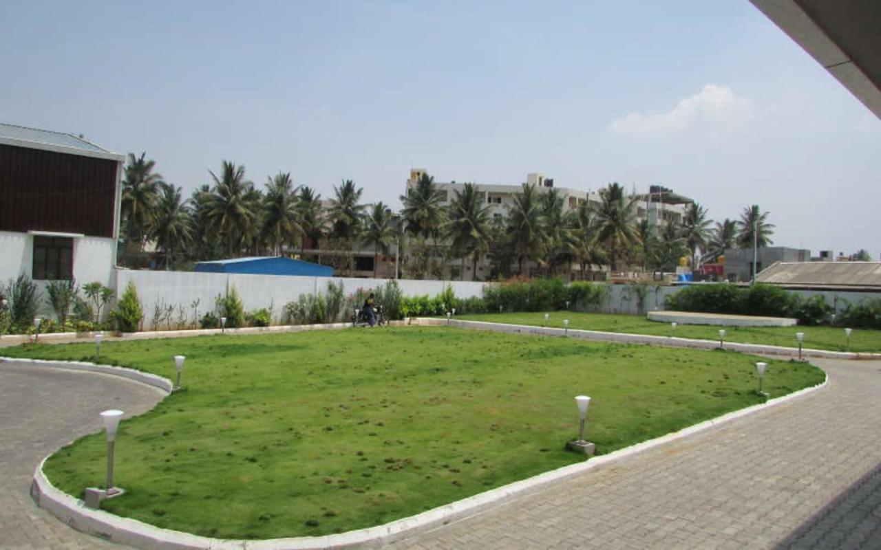 Hotel Kalyani Mysore Buitenkant foto
