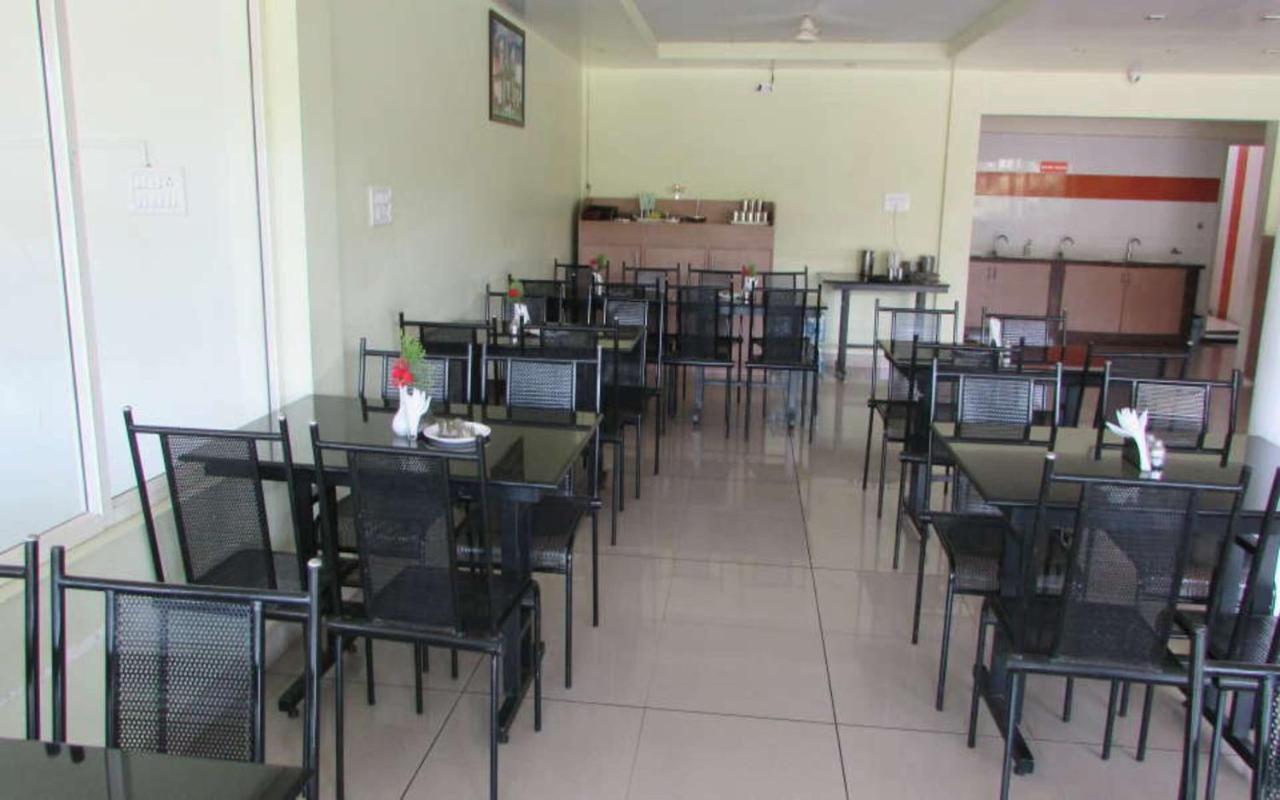 Hotel Kalyani Mysore Buitenkant foto