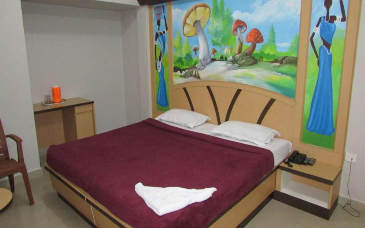 Hotel Kalyani Mysore Buitenkant foto